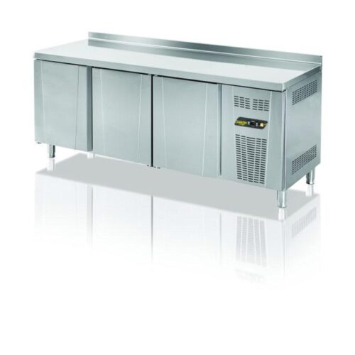 3-DOORS SNACK REFRIGERATOR 600